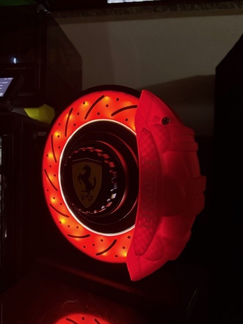 Éclairage 3D pour étrier et disque de frein Ferrari - Système de freinage illuminé fabriqué à la main