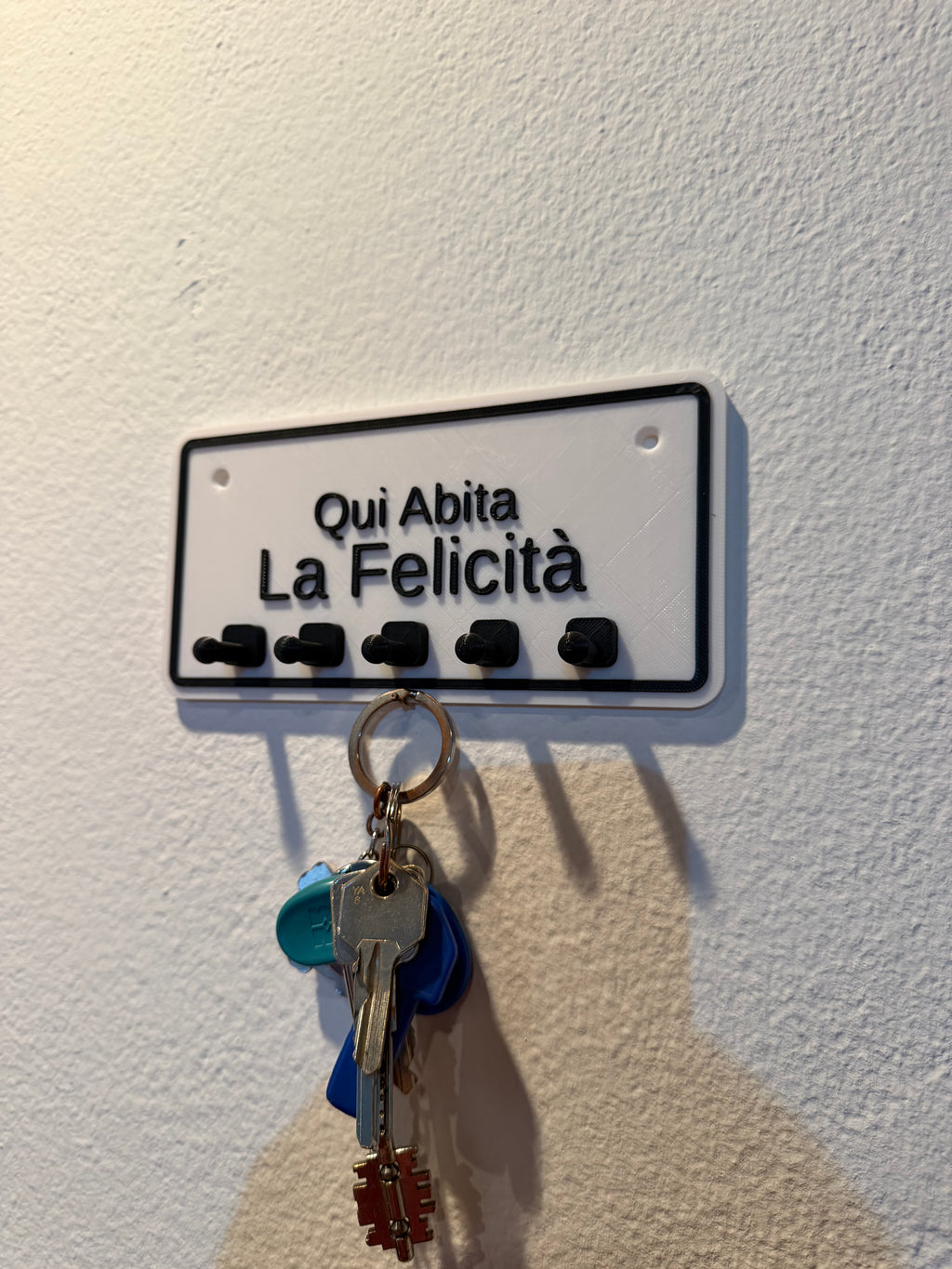 Appendichiavi da Muro Personalizzabile – Qui Abita la Felicità