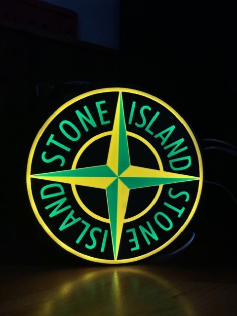Lampada Logo Stone Island - Design Esclusivo Stampato in 3D