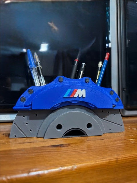 Porta Penne BMW M Performance - Pinza Freno Stampa 3D Artigianale