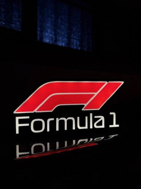 Lampada LED Formula 1 - Logo F1 Stampa 3D Artigianale