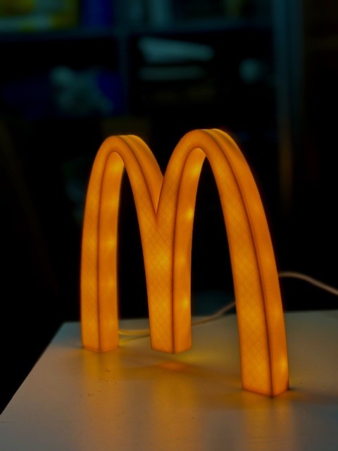 Lampada LED McDonald's M 3D - Icona Fast Food Stampa 3D Artigianale