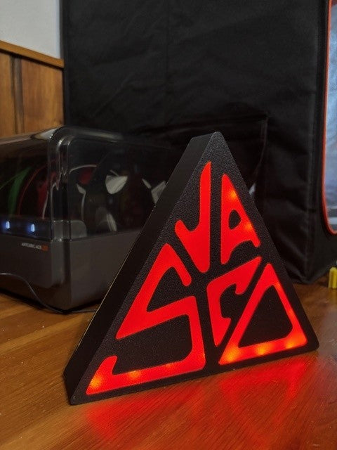 Lampe LED triangulaire 3D Vasco - Impression artisanale 3D Blasco Rossi