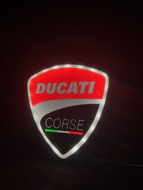 Lampada Stemma Ducati Corse - L'Emozione Rossa che Illumina la Tua Passione
