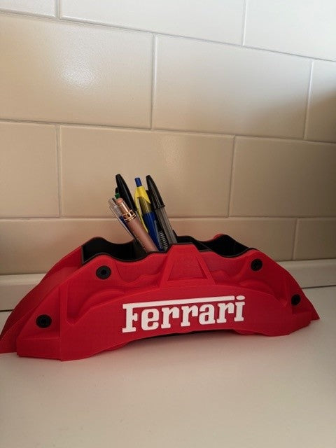 Porta Penne Pinza Freno Ferrari - Design Stampato in 3D