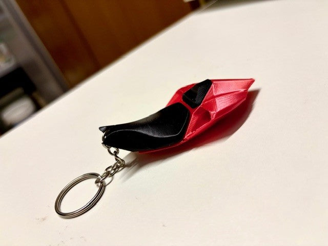 Porte-clés Ducati Panigale V4/V2 - L'arrière rouge qui enflamme la passion