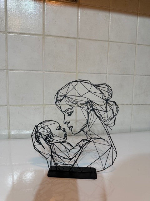 Scultura 3D Abbraccio Eterno - Mamma e Neonato Stampa 3D Artigianale