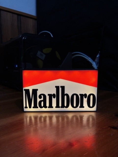 Lampada LED Marlboro 3D - Spirito Selvaggio del West Stampa 3D Artigianale