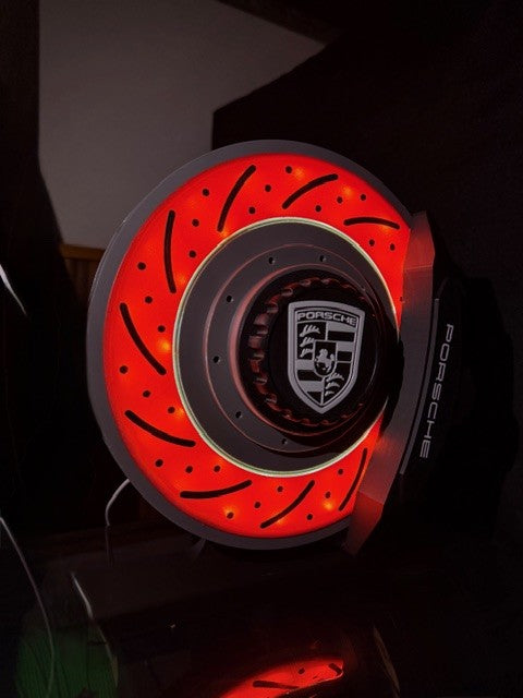 Éclairage 3D des étriers et disques de frein Porsche - Système de freinage illuminé