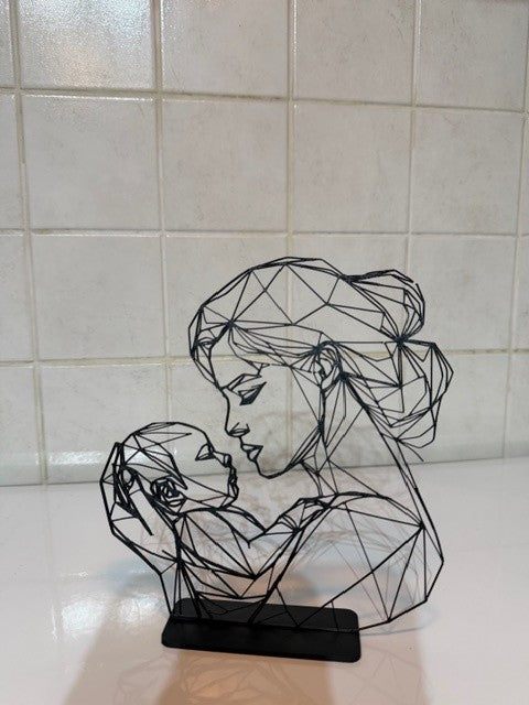 Scultura 3D Abbraccio Eterno - Mamma e Neonato Stampa 3D Artigianale